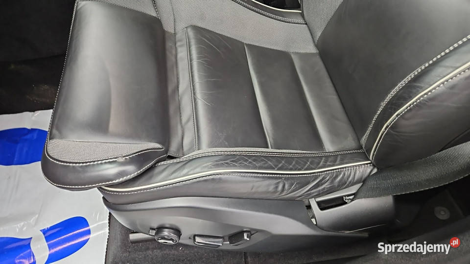Volvo XC 60 B4 D Plus Dark aut Z Polskiego Rok produkcji 2022 Warszawa