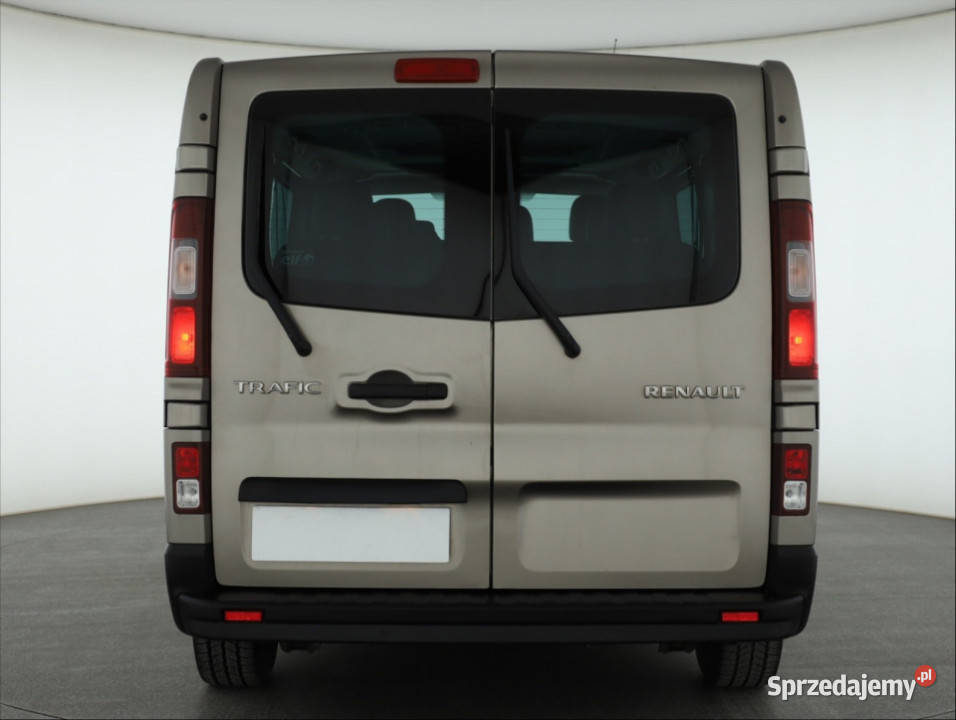 Renault Trafic 16 dCi czujnik parkowania mazowieckie Piaseczno sprzedam