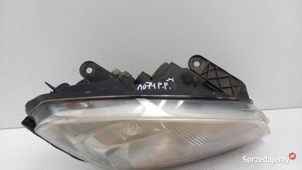 NISSAN QASHQAI J10 LAMPA PRZÓD PRAWA XNENON osobowe Zbierkowo