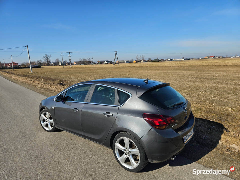 Opel Astra J w wersji Cosmo
