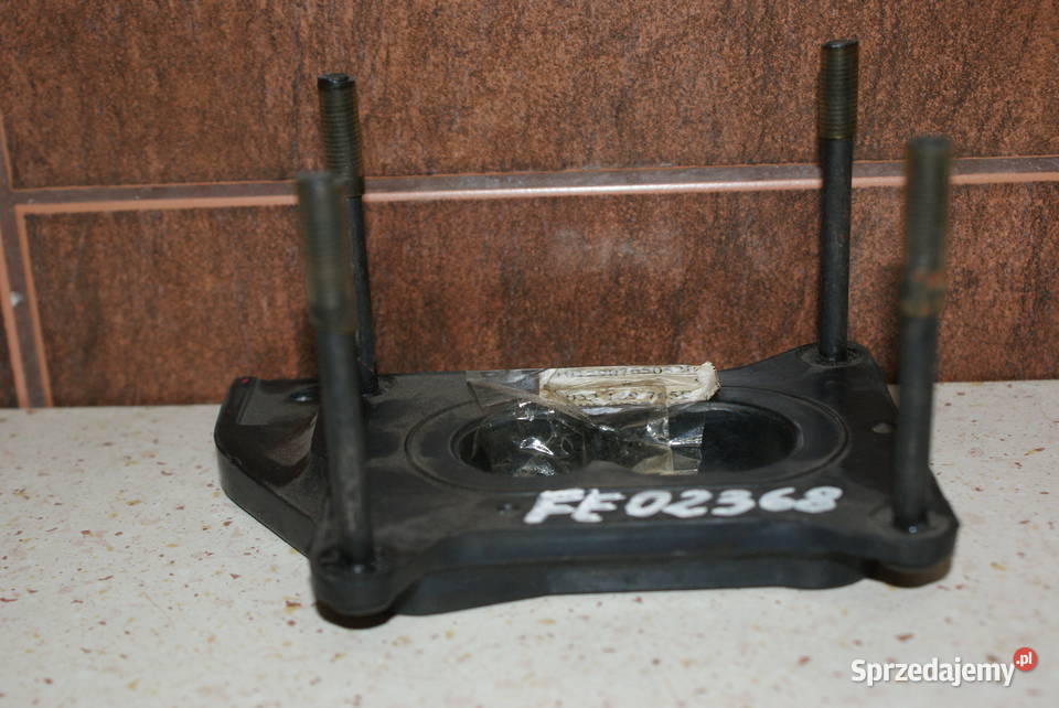 Podstawka gaźnika VW GOLF II JETTA II POLO 052 Białobrzegi