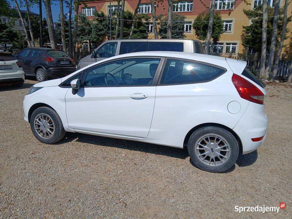 Ford Fiesta 14 tdci zarejestrowany 70KM Przemyśl