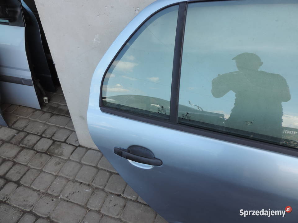SKODA FABIA 1 HB 5D DRZWY PRAWY TYŁ 9151 sprzedam