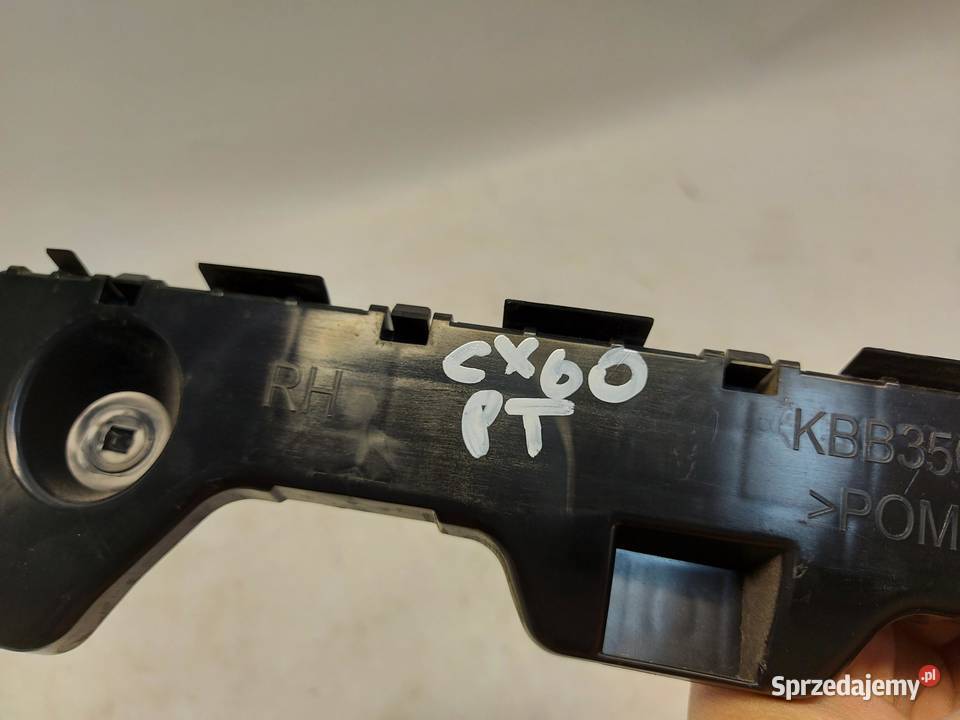 Mazda CX60 2023rmocowanie ślizg zderzaka prawy