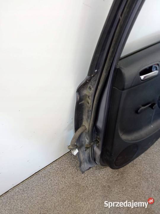 DRZWI PRAWE TYŁ 2E Hyundai i20 I 20082014
