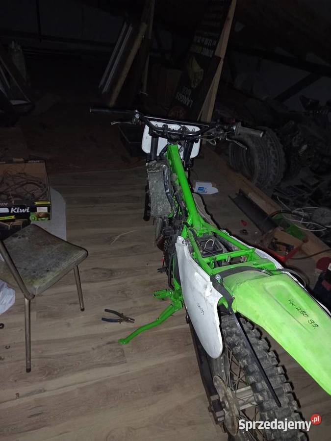 Kawasaki kmx 200 Krasna