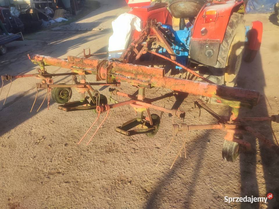 Przetrząsarka fella do siana TH4 Kłodzko