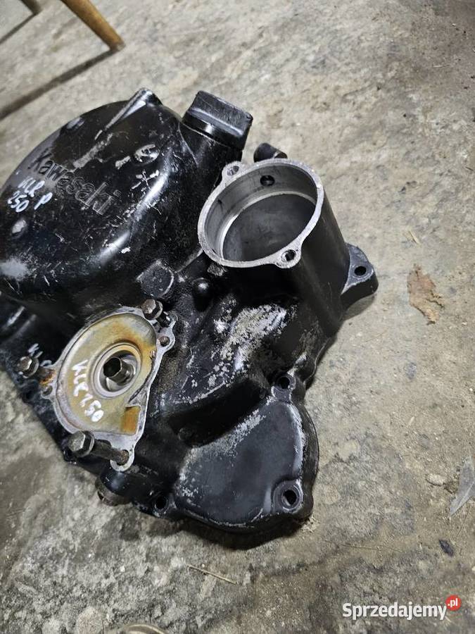 Kawasaki klr 250 pokrywa kapa sprzęgła prawa Pokrywy i osłony silnika