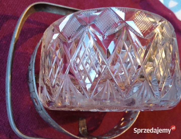Cukierniczka kryształowa w metalowym koszyczku Koźminek