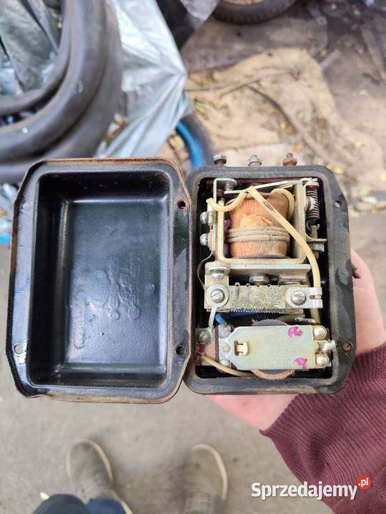 Regulator napięcia PP31 V61 roku K750 M72 Ural Leszno