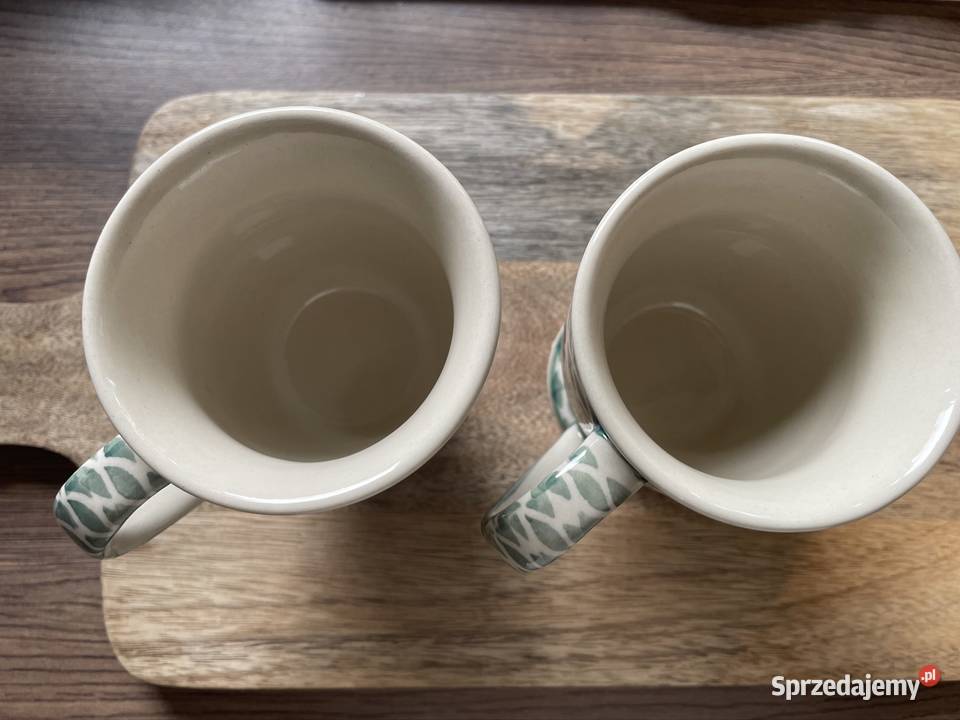 Kubek Mars na stopceceramika Bolesławiec beżowy Mostówka