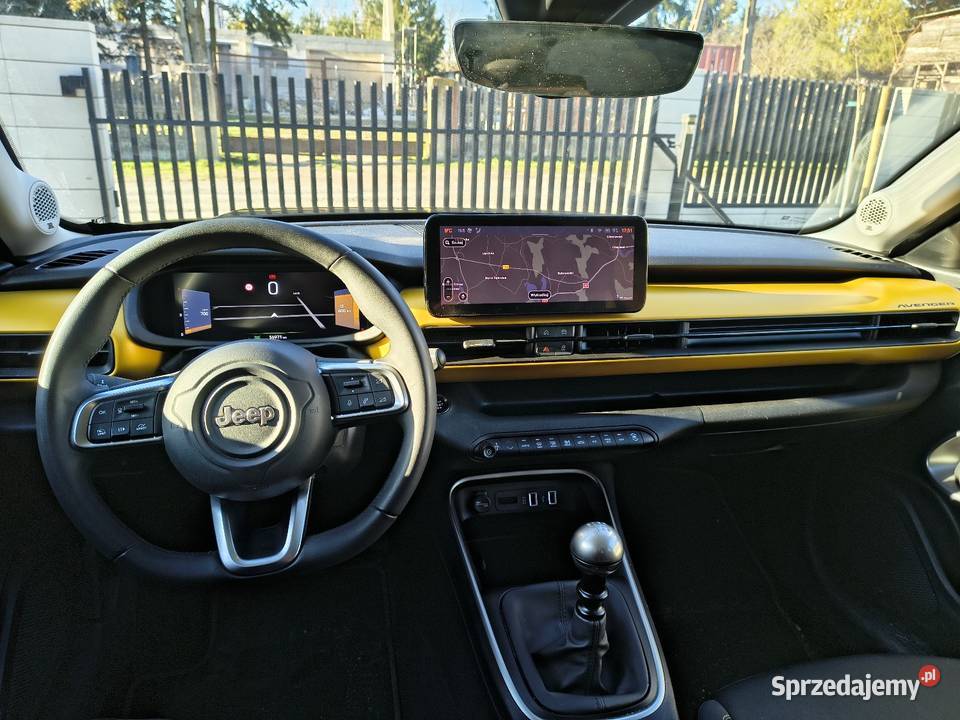 Jeep Avenger wersjasummit pierwszy właściciel światła do jazdy dziennej Stargard