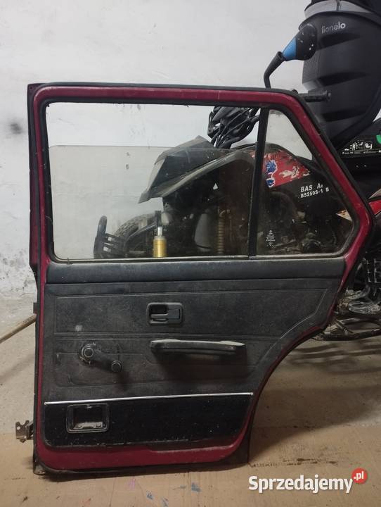 Drzwi prawe tylne GOLF MK1 osobowe podkarpackie Jasło