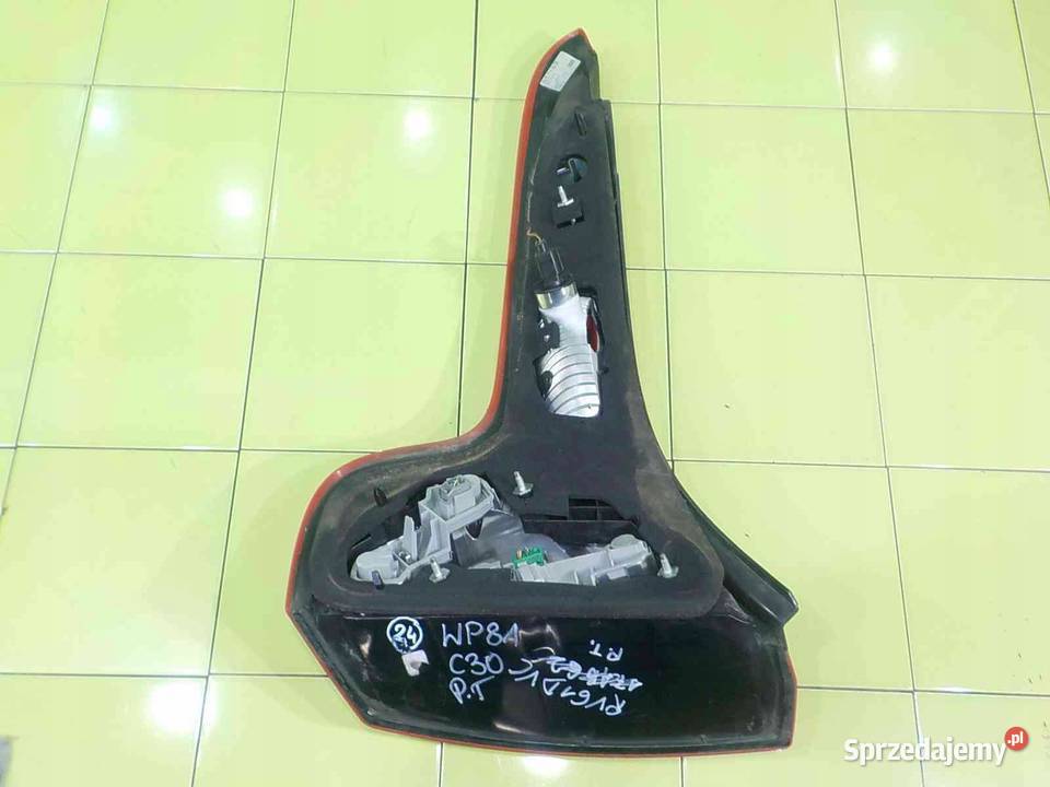 VOLVO C30 20 D 12r 3D lampa prawa tyl 31213914