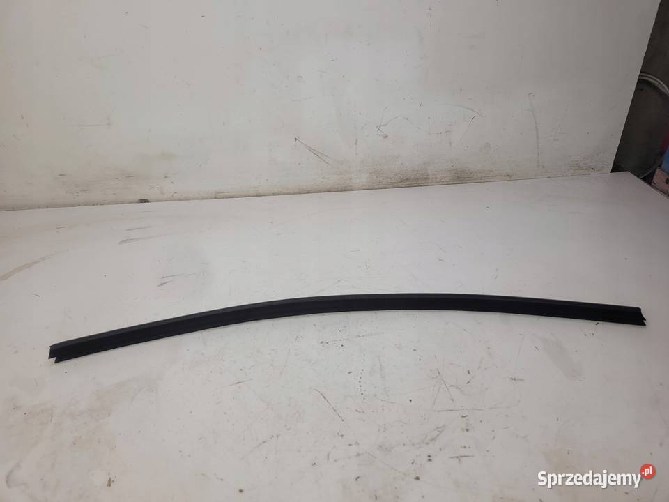 USZCZELKA DRZWI PRAWY PRZÓD AUDI A4 B9 8W0837480 Przystajń