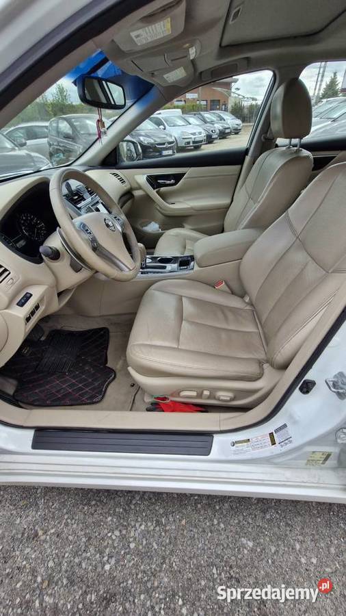 Nissan Altima 2014 35 V6 Benzyna 200 biały Częstochowa