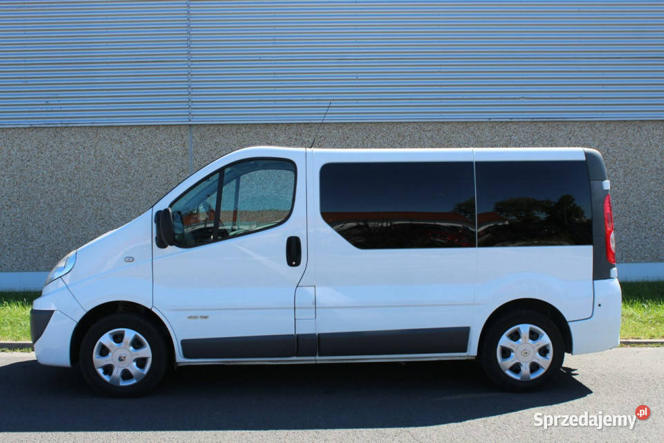 Renault Trafic 20 DCi 115 8 osobowy 3x klima 198 198000km dolnośląskie Lubań