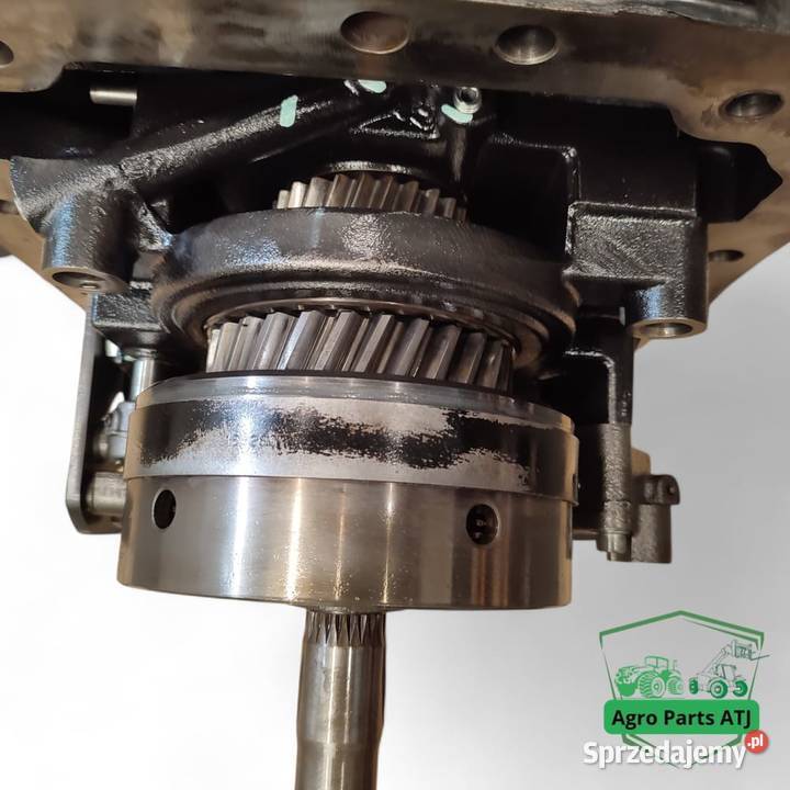 Skrzynia WOM CNH 87374253 47516463 Steyr 6195 Ciechanowiec