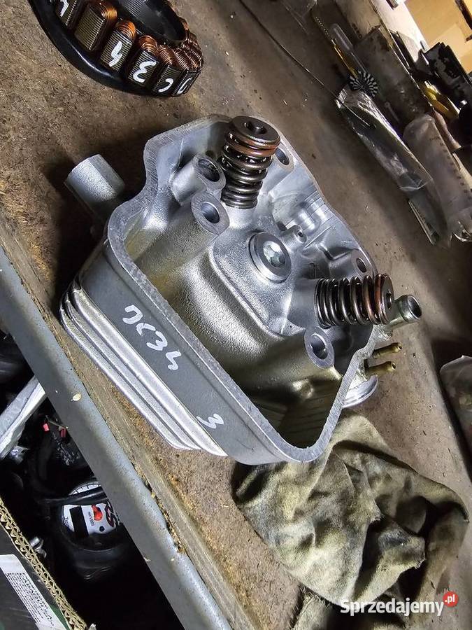 Honda CBR 125 jc34 głowica zawór zawory sprężyna Jelenia Góra