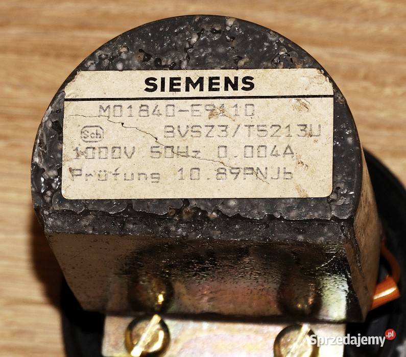 Miernik analogowy woltomierz tablicowy eA065 Mierniki elektryczne Gliwice