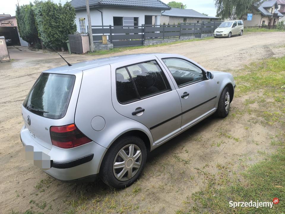 Golf 4 zadbany 16 MPI LPG długie opłaty Rok produkcji 1999 łódzkie Zgierz sprzedam