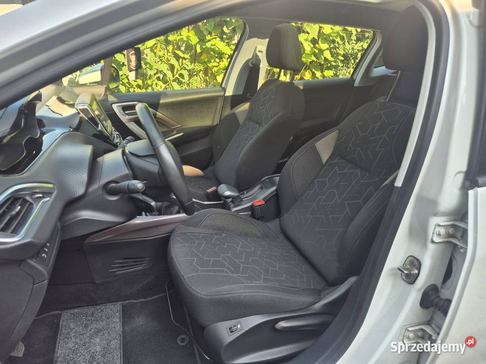 Peugeot 2008 12 benzyna 110 110 Nowy rozrząd i Skierniewice