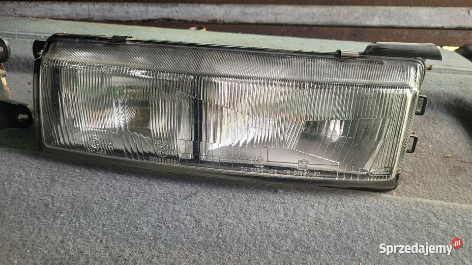 Lampy przód Mitsubishi Colt
