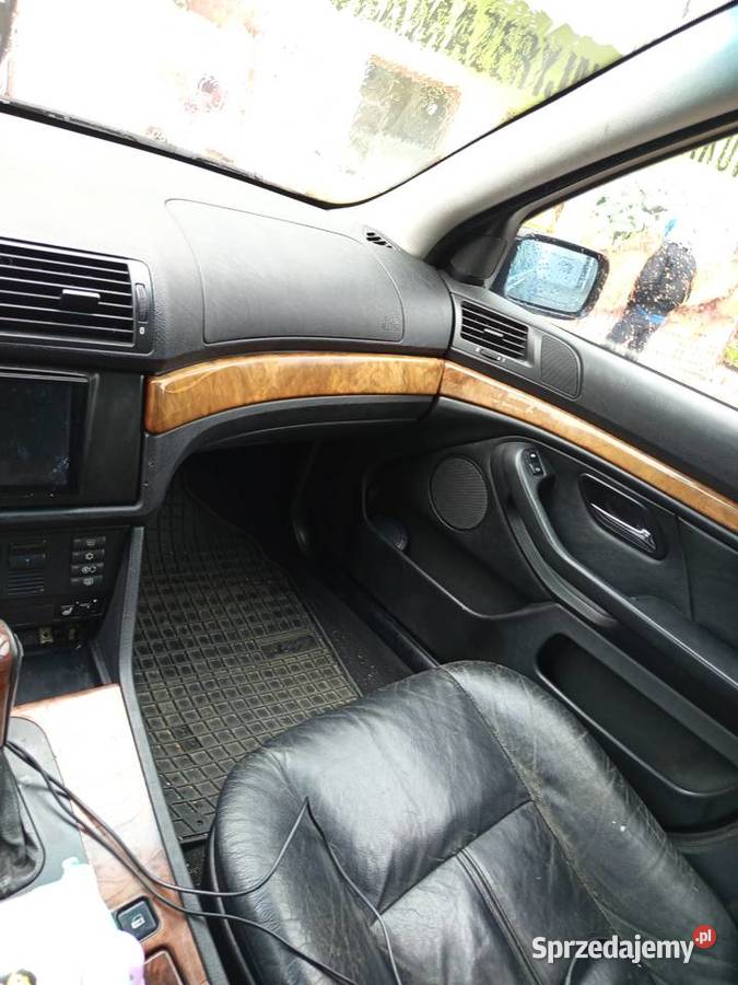 BMW E39 525IA LPG czarna sprawna Przemyśl