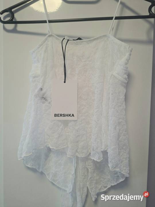 Koronkowy top na ramiączkach Bershka Rzeszów