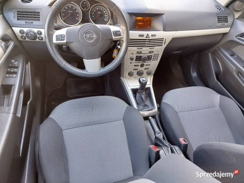Opel Astra benzyna 2008r opłaty w import z benzyna Toruń