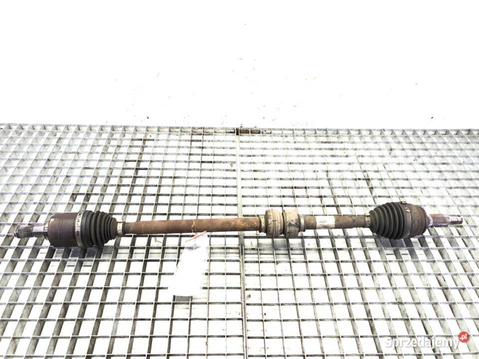 PÓŁOŚ PRAWY PRZÓD HYUNDAI i30 14 100 PRZEGUB