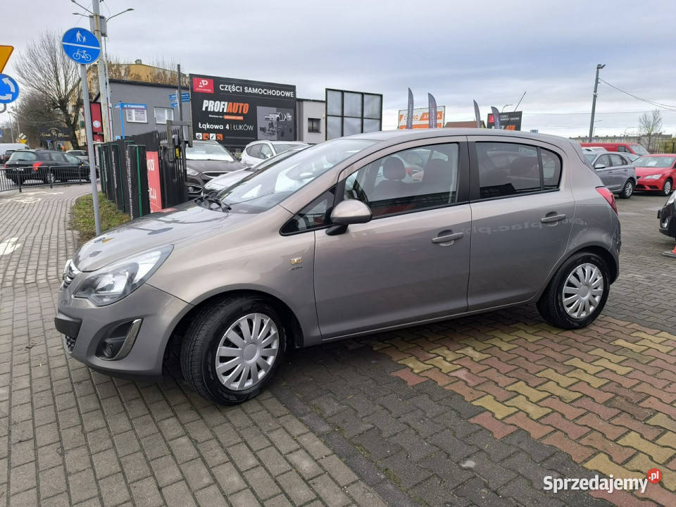 Opel Corsa 14i 16V 90 Klimatronic Tempomat D elektrochrom. lusterka boczne