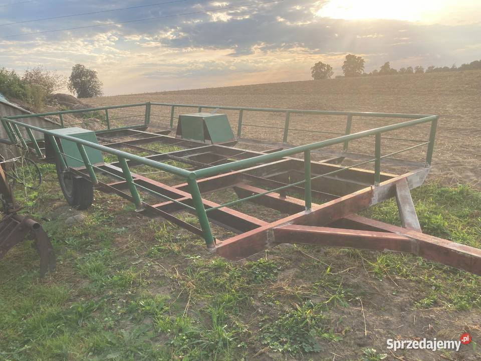 przyczepa do słomysiana nieuszkodzony