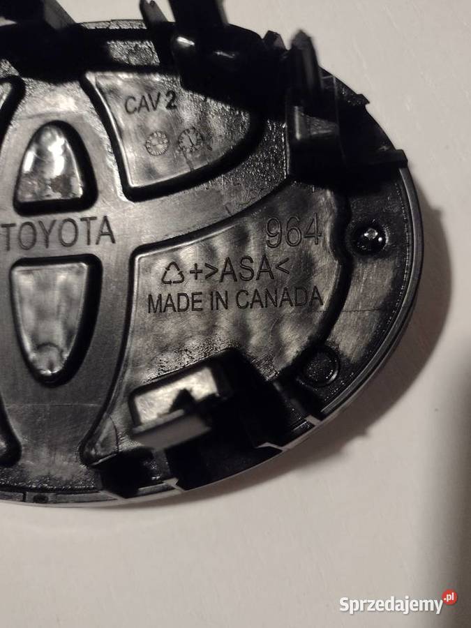 Emblemat znaczek logo Toyota osobowe Nowa Dęba