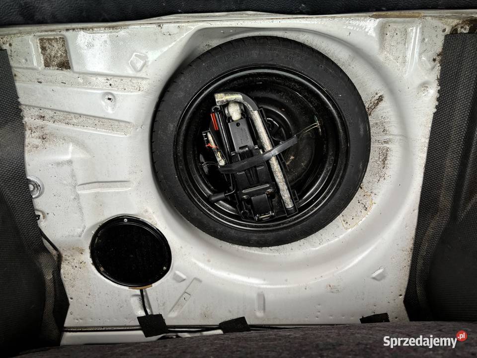 Vw golf 3 14 benzyna 137 oryginalnego 60KM sprzedam