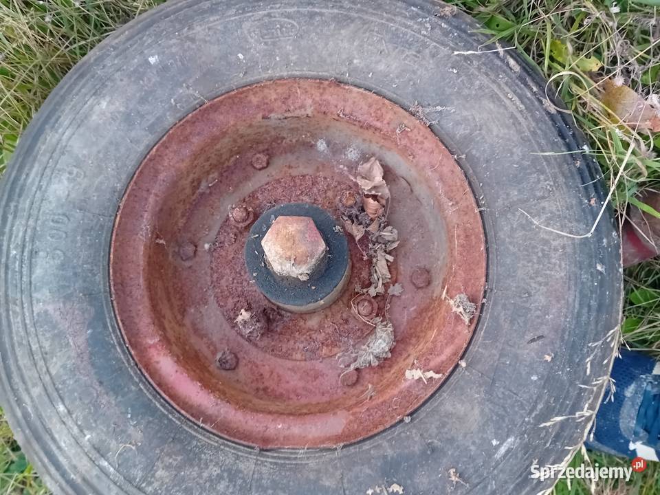 2 Koła koło z piastami snopowiązałki Ryki