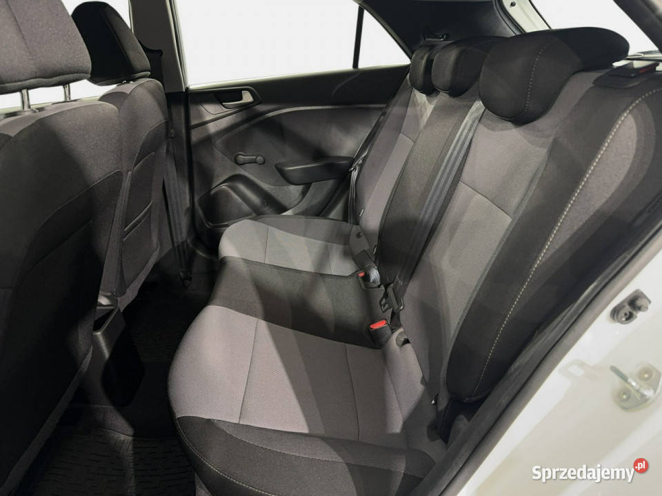 Hyundai i20 VAT 23 Classic Plus 12 84 M5 2019 r garażowany