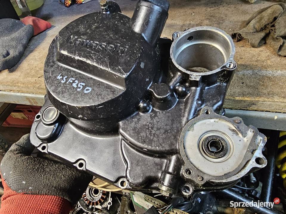 Kawasaki ksf 250 pokrywa kapa dekiel prawy prawa Pokrywy i osłony silnika Jelenia Góra