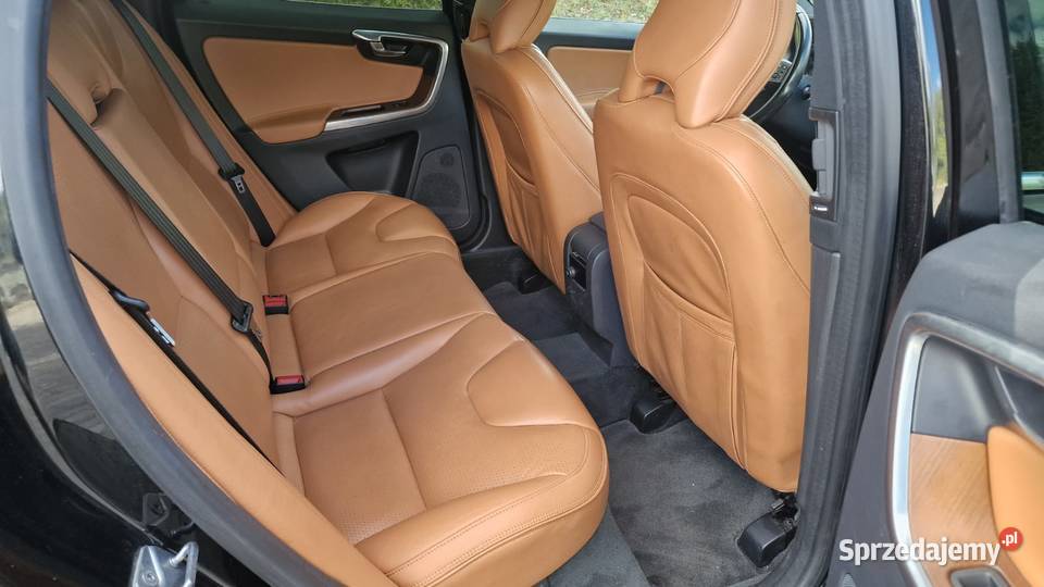 VOLVO XC60 Inscription Automat Perfekcyjny Stan