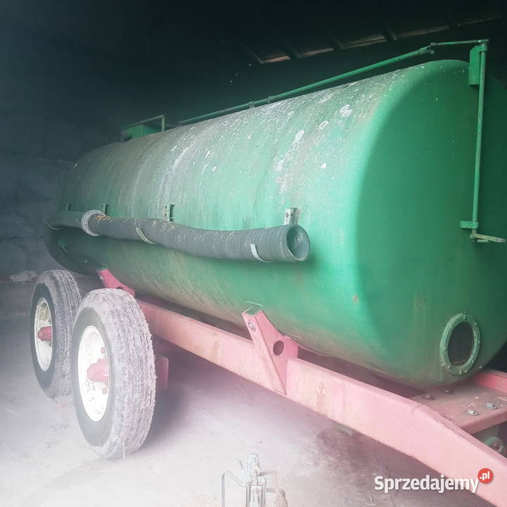 Beczkowóz z pompą ślimakową pt Piątek