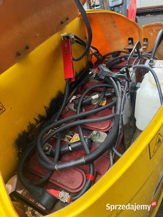 zwyżka podnośnik słupowy obrotowy JLG TOUCAN 8E Działoszyn