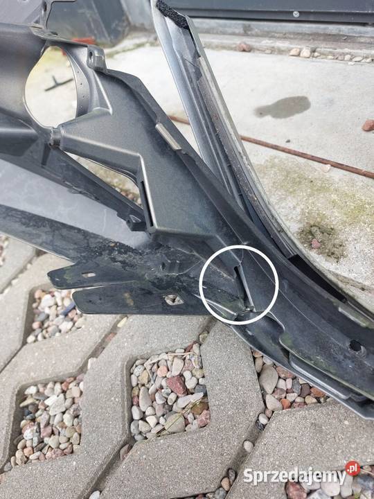 ZDERZAK PRZÓD PRZEDNI TOYOTA COROLLA E21 pomorskie Wejherowo