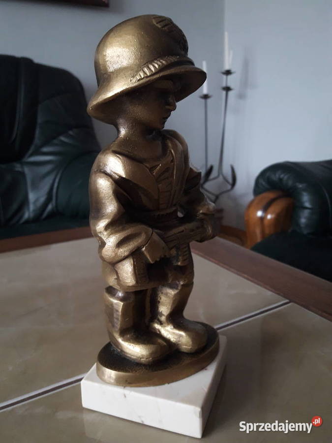 Figura z mosiądzu Małego Powstańca 225 Janów Lubelski