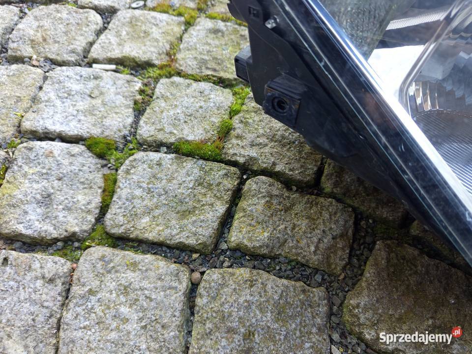 Reflektor prawy Leon 3 orginalny valeo Rzeszów