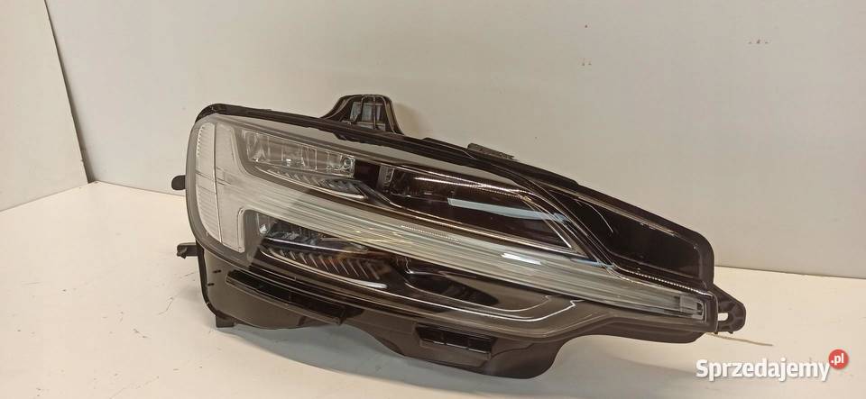 VOLVO V60 CC LAMPA PRAWY PRZÓD RHD ANGLIK dolnośląskie
