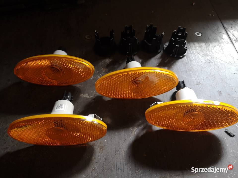 Lampa obrysowa renault master dostawcze Jasionka