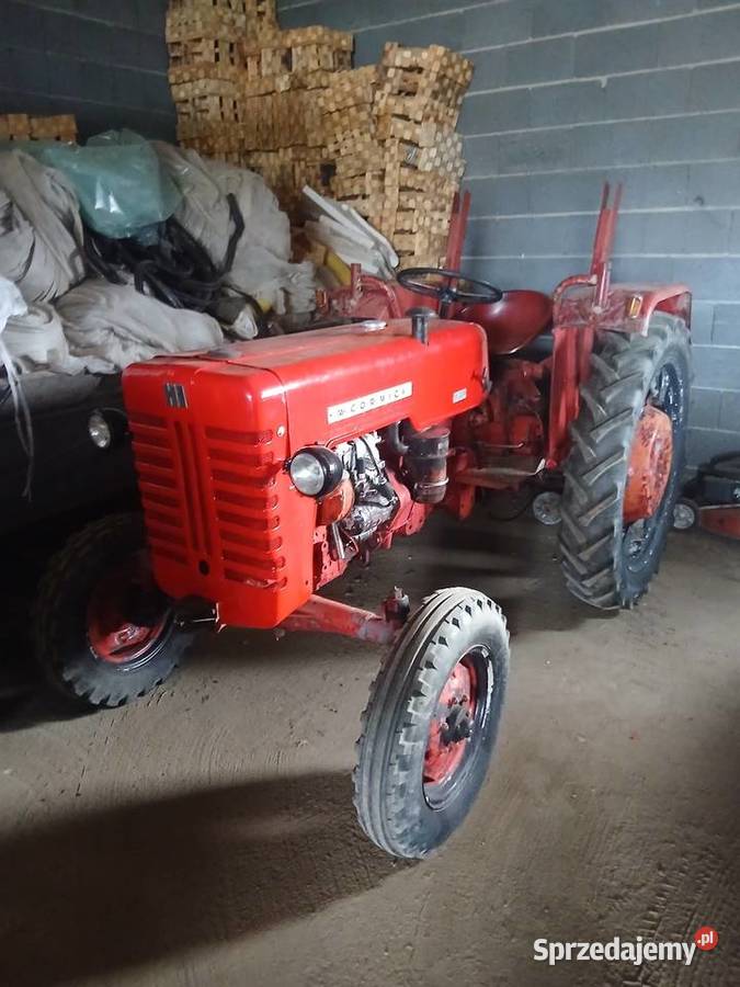 Ciagnik McCormick Farmall D324 sprawny 1960r Napęd 2x4 Głowno