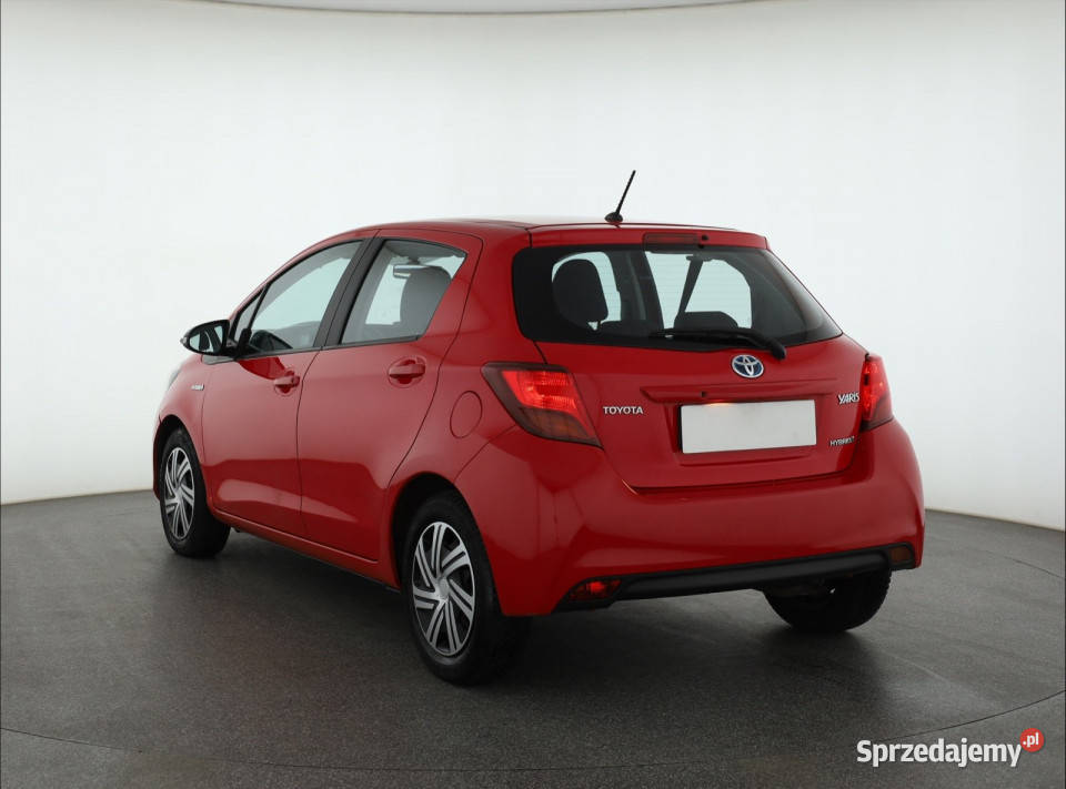 Toyota Yaris 15 Hybrid wielofunkcyjna kierownica Piaseczno