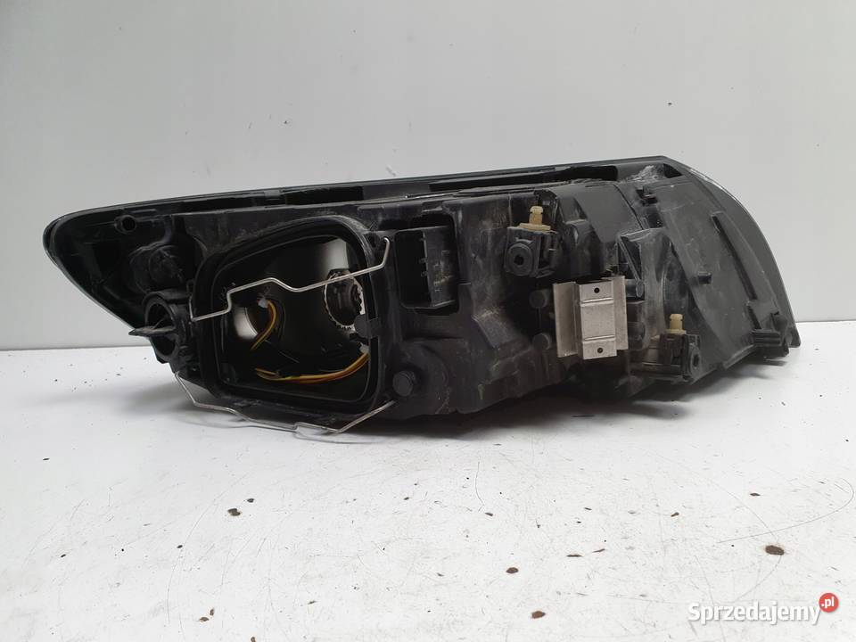 LAMPA LEWA Volvo S40 II V50 LIFT XENON PRZEDNIA Rudka