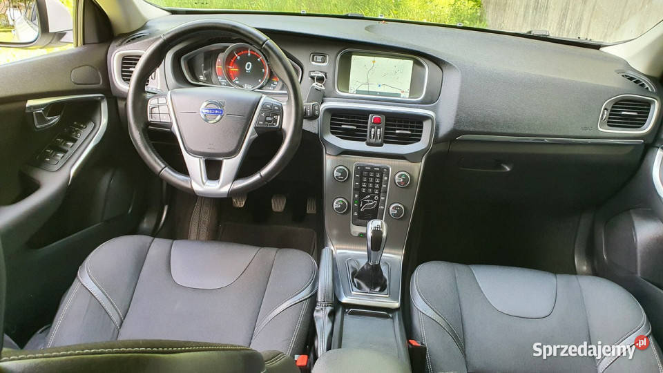 Volvo V40 20 D2 120 Momentum Navi Climatronic świętokrzyskie